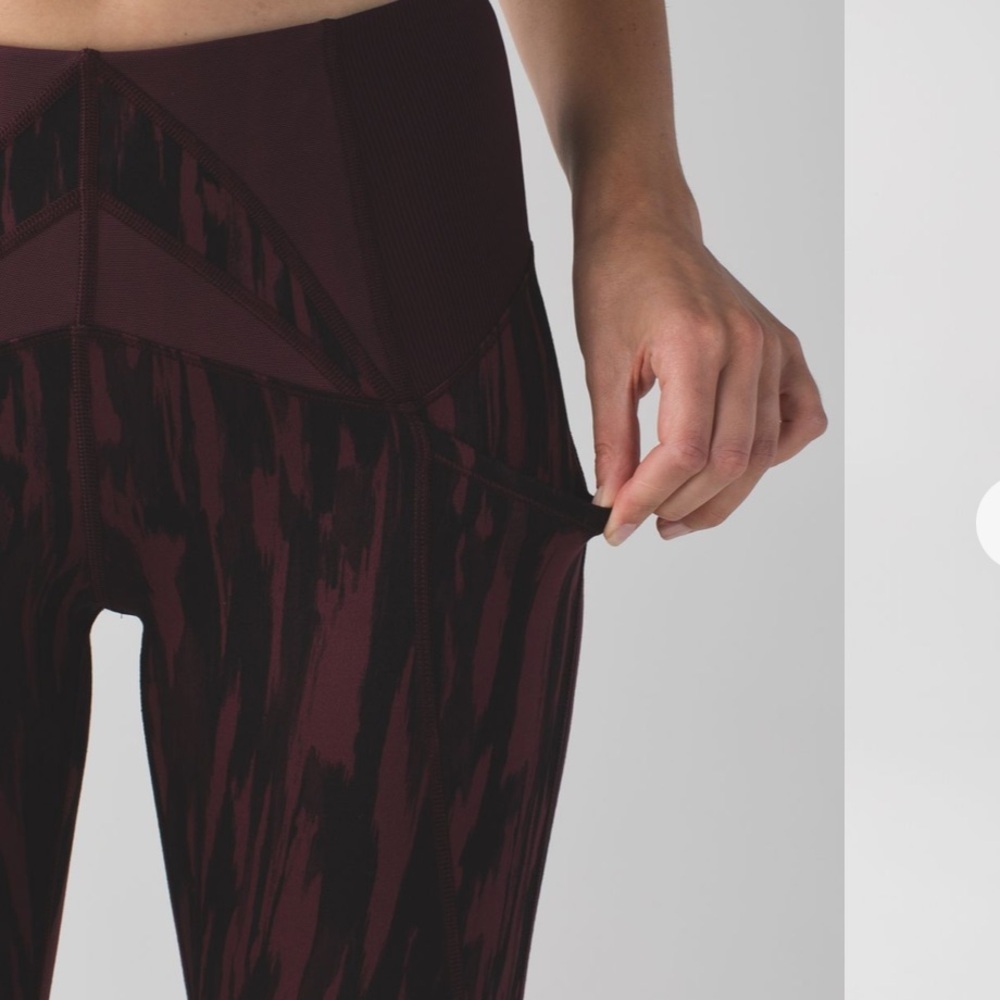 LULULEMON WOMEN’S EXQUISITE CROP PAINTED ANIMAL BORDEAUX  DRAMA BLACK  SZ 6 - Picture 5 of 13